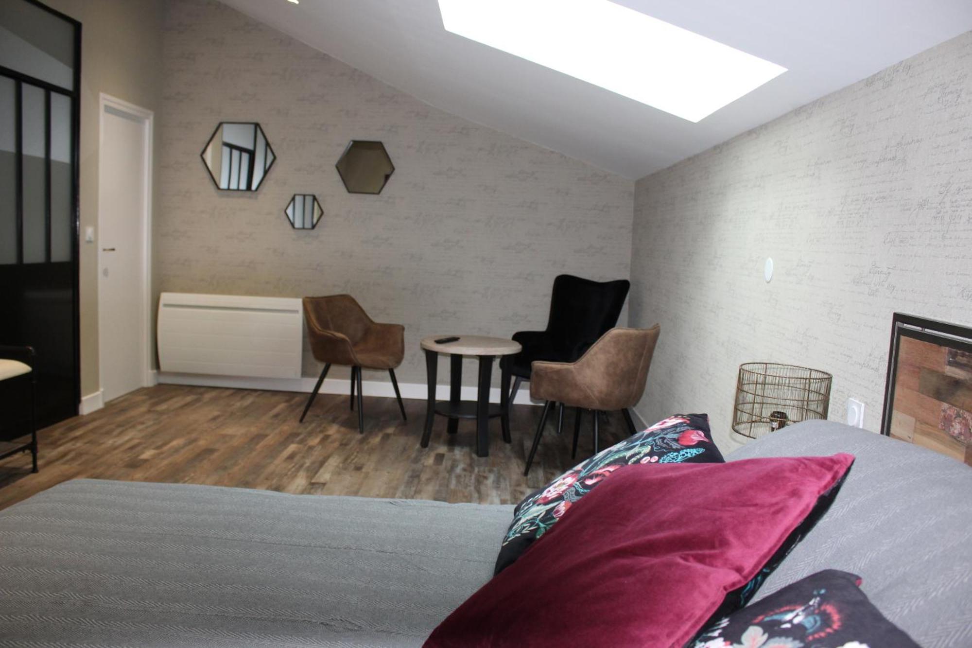 Hotel La Part Des Anges Mardeuil Habitación foto